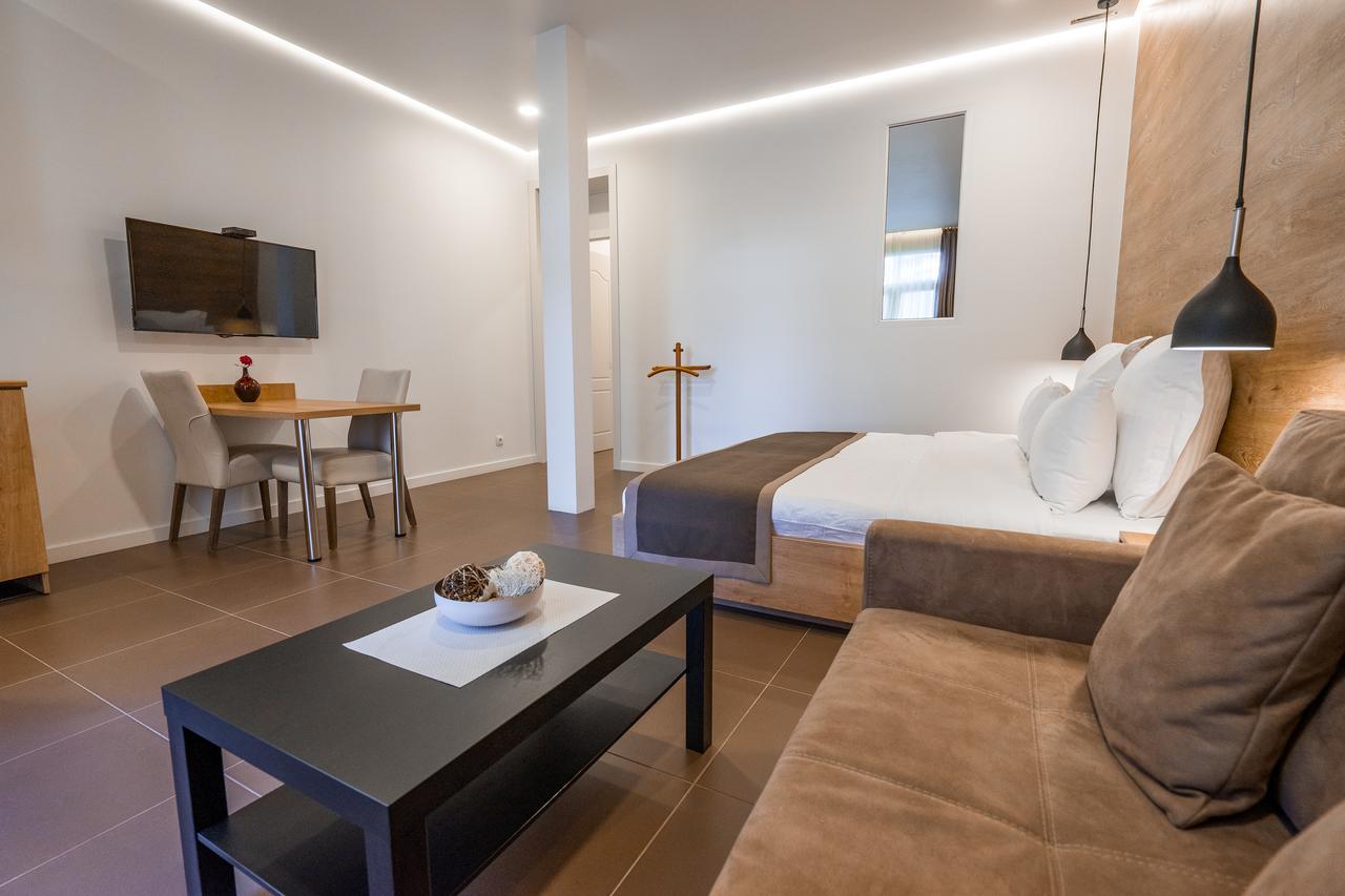 Luxury Apartments On Central Avenue Tbilisi Exterior photo